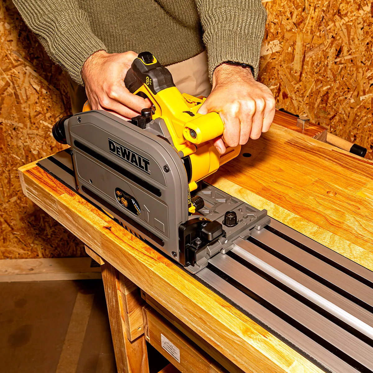 1.5m Guide Rail for Dewalt Plunge Saw DWS520. DCS520N