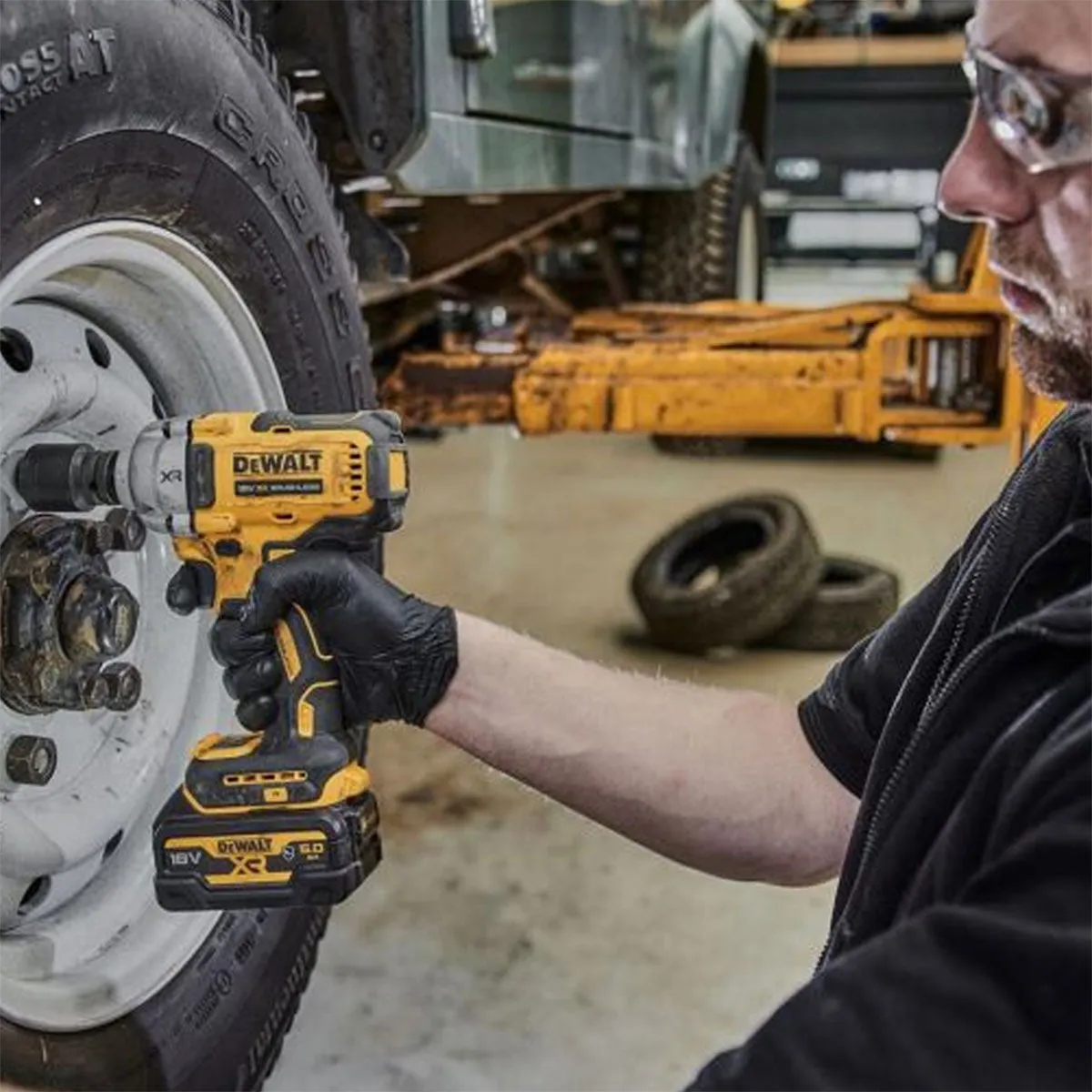 Dewalt DCF891N 18V XR Brushless 1/2 Hog Ring Impact Wrench Body Only