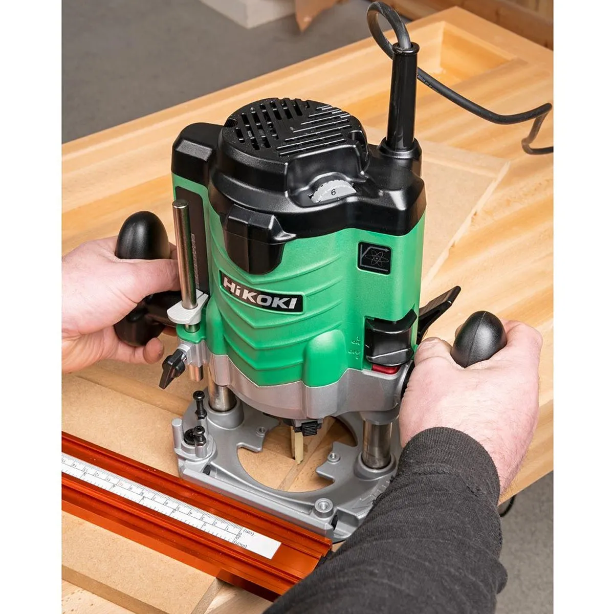 Hikoki M12VEJ7Z 1/2 Variable Speed Router 110V/1570W in Carry Case
