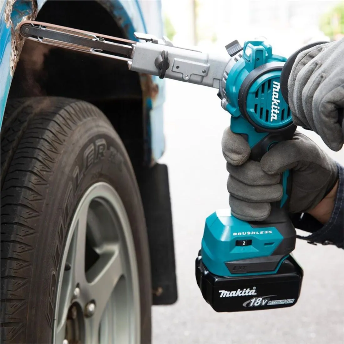 Makita DBS180Z 18V LXT Brushless 9mm Belt Sander Body Only