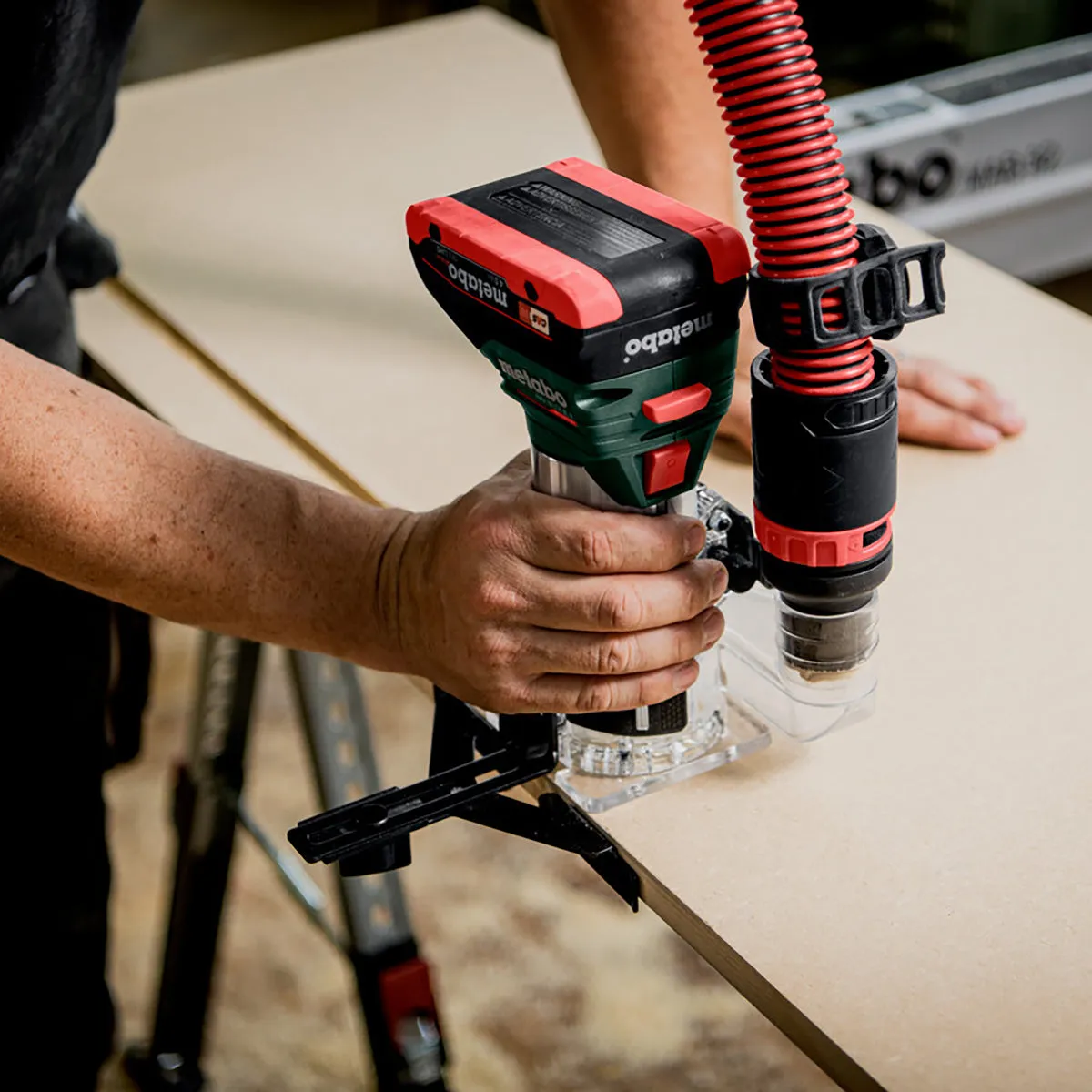 Metabo FMV 18 LTX BL 8 18V Brushless 1/4 Trim Router with 1 x 5.2Ah Battery Charger & Metabox