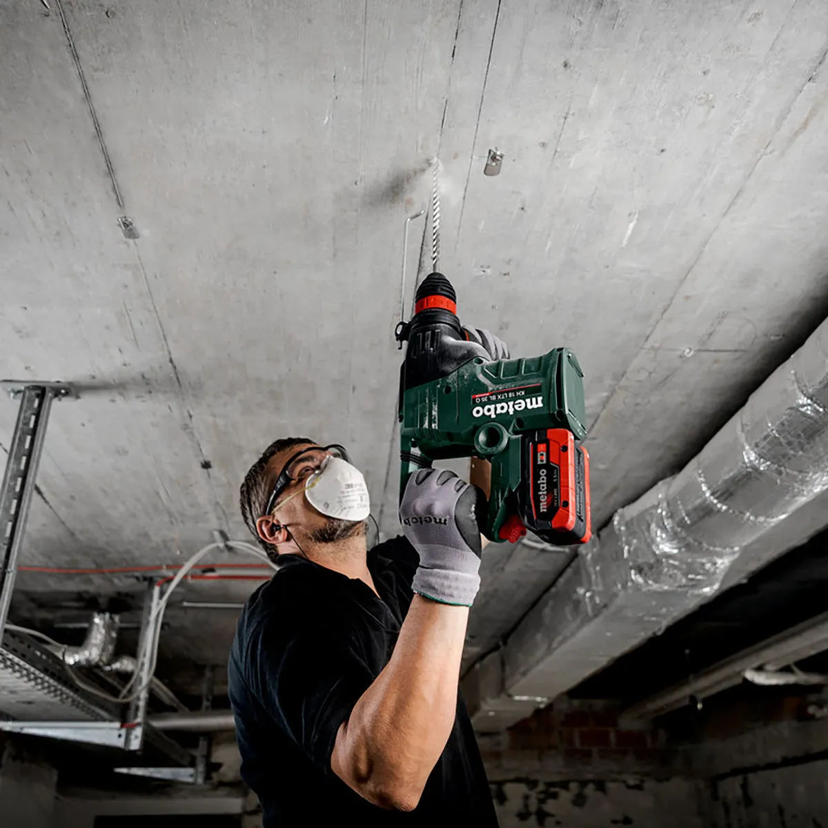 Metabo KH 18 LTX BL 35 Q 18V Brushless 3 Mode SDS  Rotary Hammer Drill with 1 x 5.2Ah Battery Charger & Metabox
