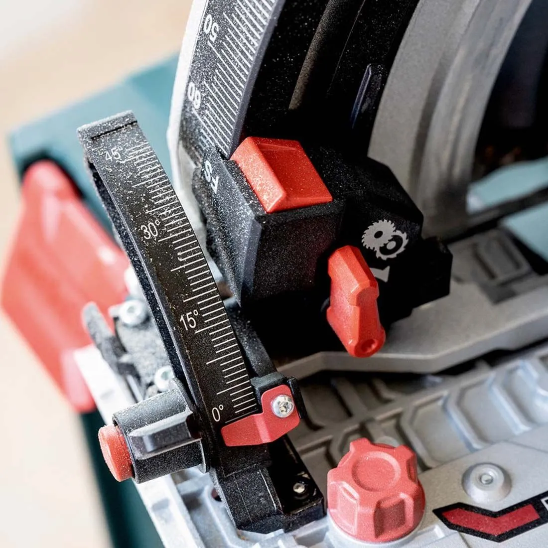 Metabo KT 18 LTX 66 BL 18V Brushless Plunge Saw with 1600mm Guide Rail Kit