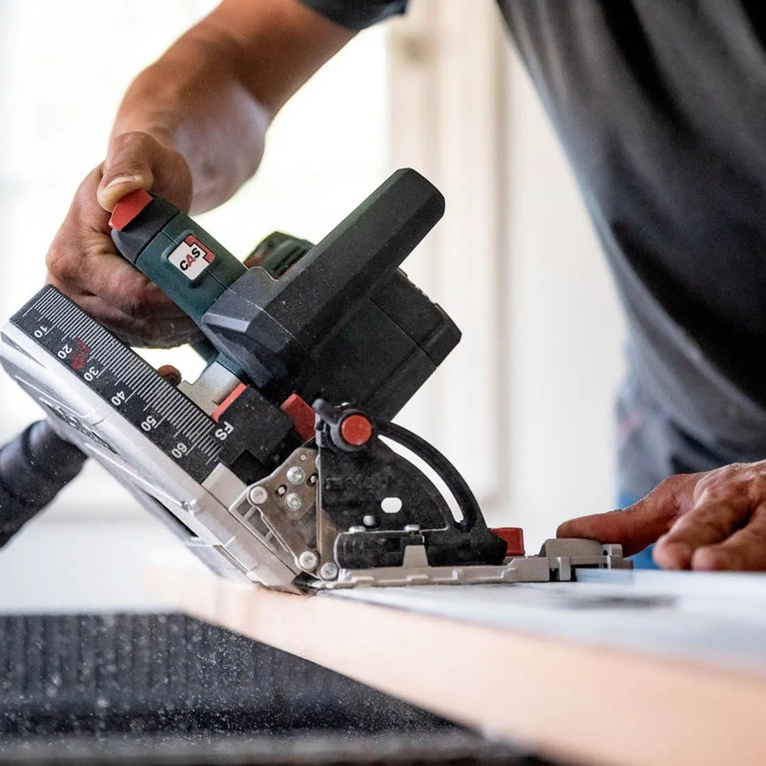 Metabo KT 18 LTX 66 BL 18V Brushless Plunge Saw with 1600mm Guide Rail Kit