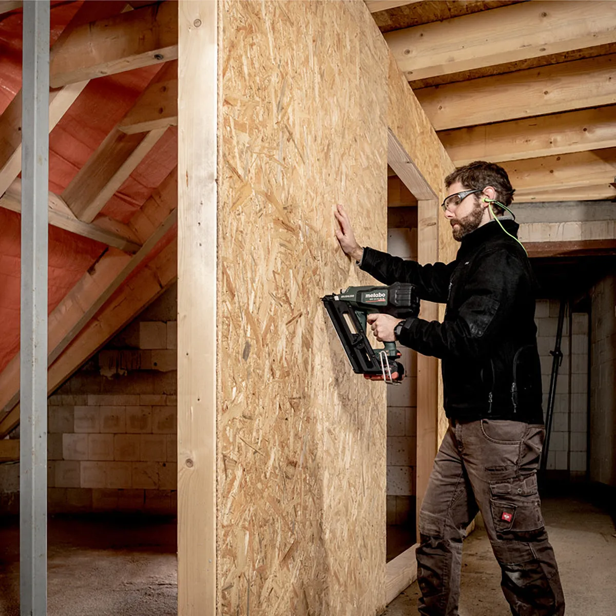 Metabo NFR 18 LTX 90 BL 18V Brushless First Fix Framing Nailer Body Only in Metabox 612090840