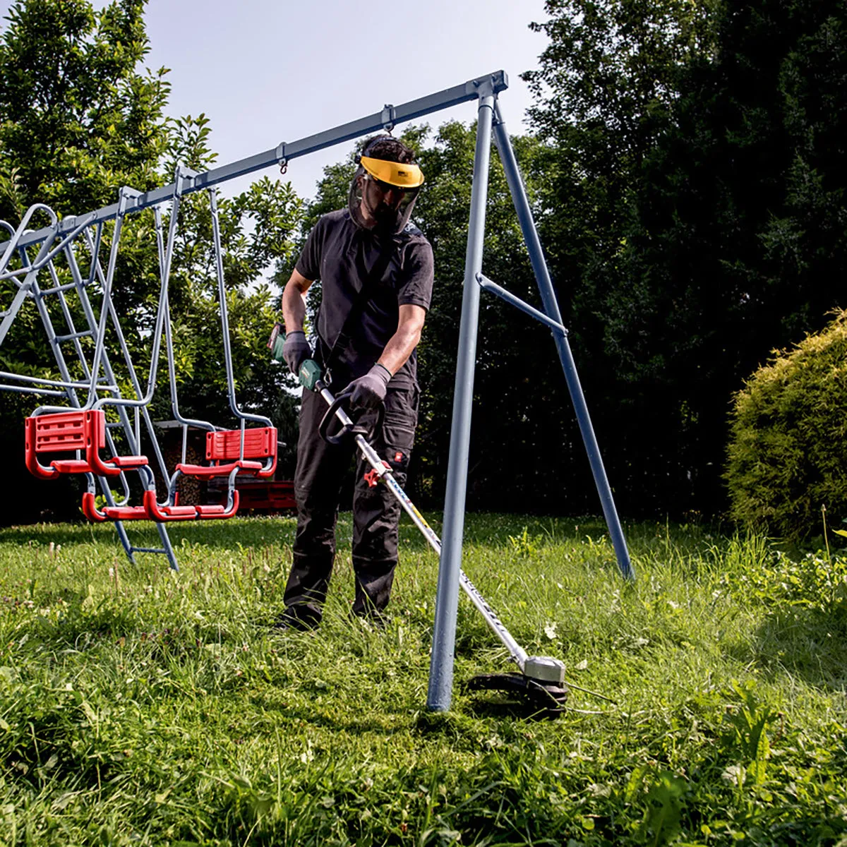 Metabo RTD 18 LTX BL 30 18V Brushless 30cm Line Trimmer Body with 2 x 4.0Ah Battery Charger & Tool Bag