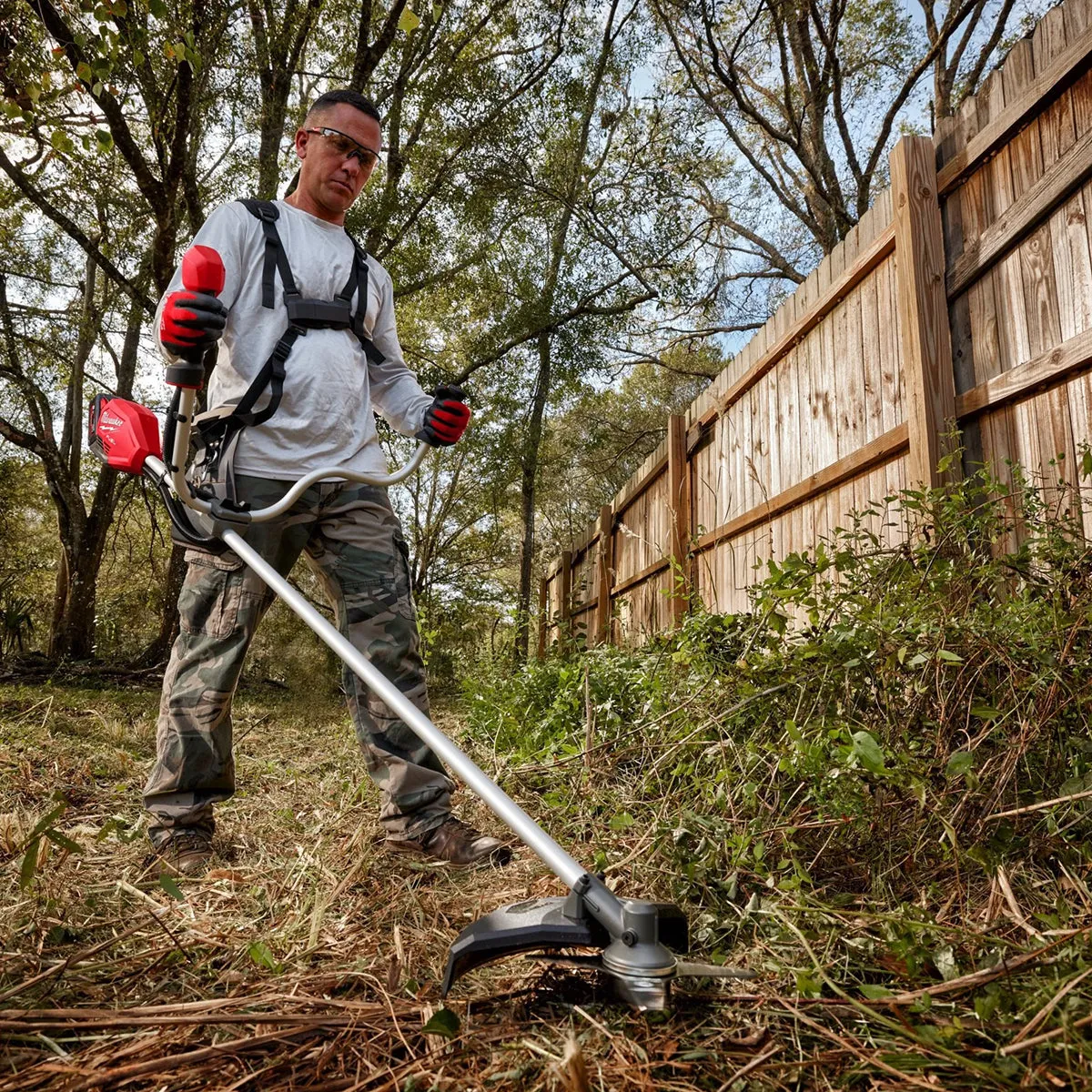 Milwaukee M18FBCU-802 FUEL 18V Brushless Brush Cutter with 2 x 8.0Ah Batteries & Charger 4933492299
