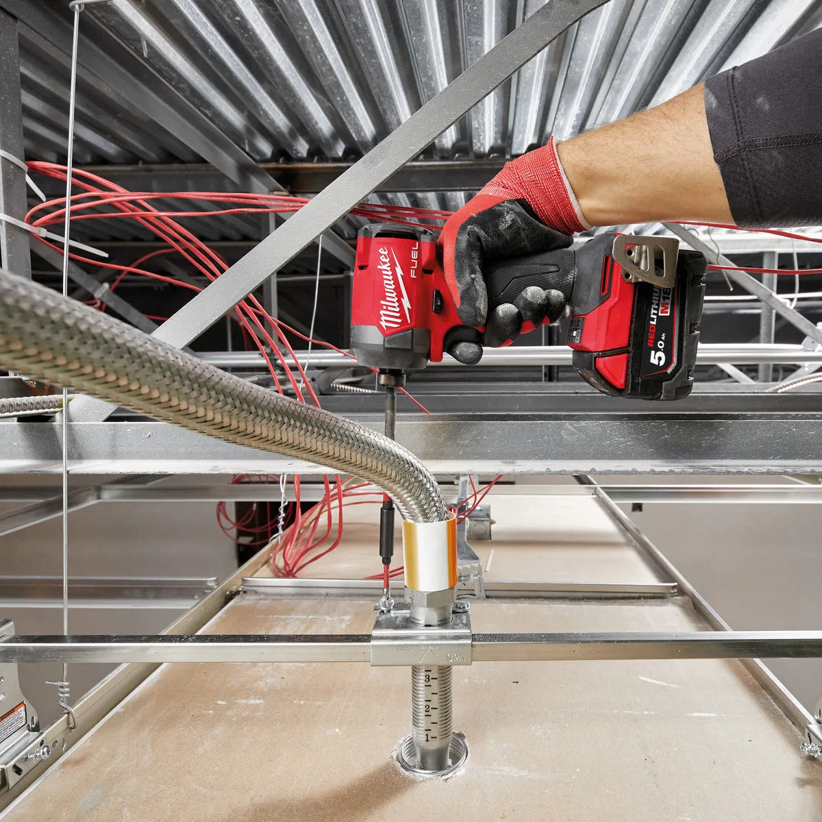 Milwaukee M18FID3-0 18V Fuel Brushless 1/4 Impact Driver with 1 x 5.0Ah Battery. Charger & Bag