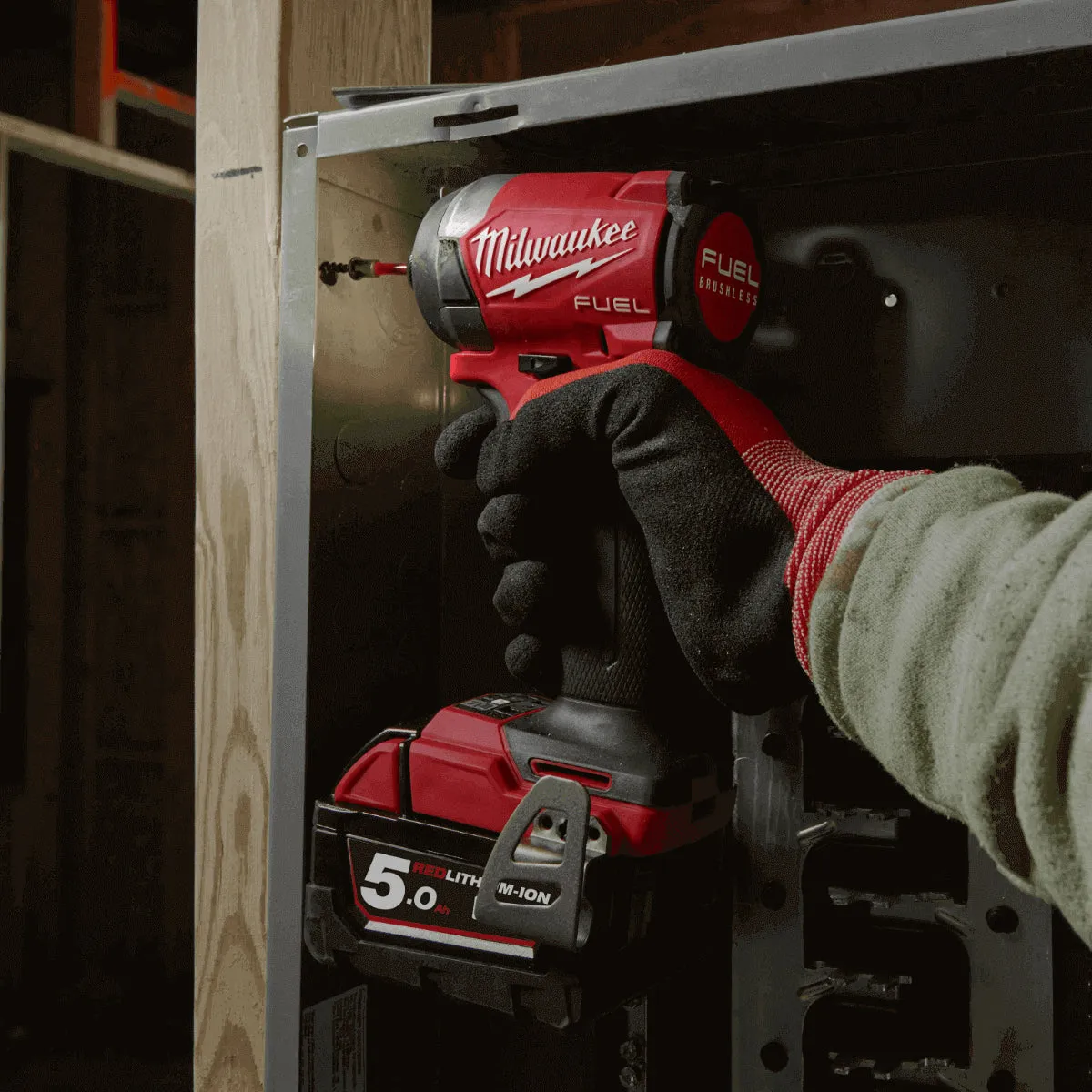 Milwaukee M18FID3-0 18V Fuel Brushless 1/4 Impact Driver with 1 x 5.0Ah Battery. Charger & Bag