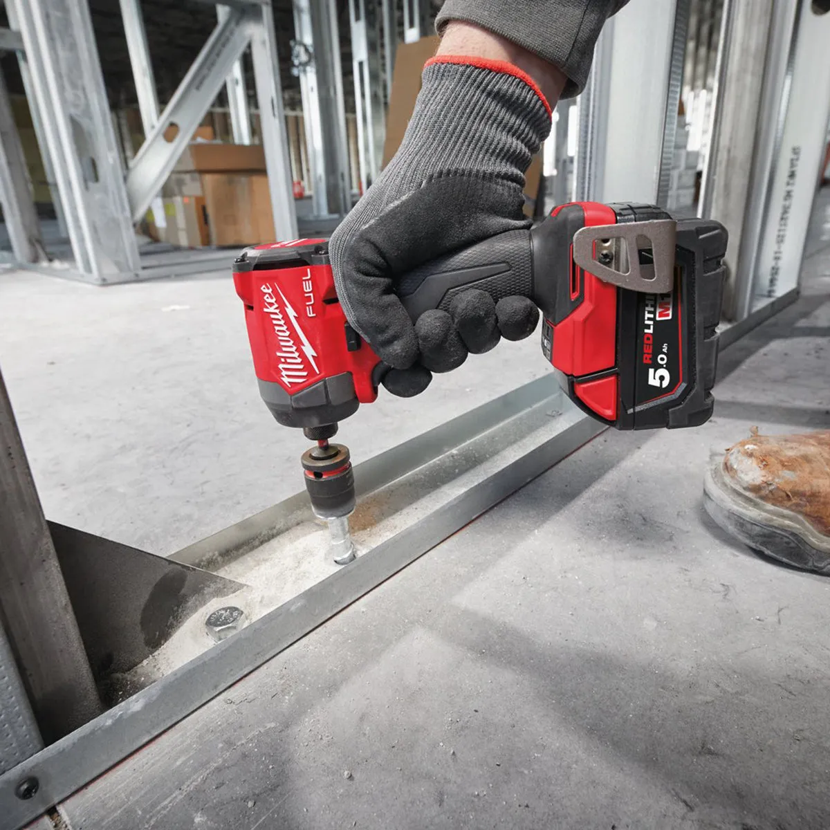 Milwaukee M18FID3100P-502P 18V FUEL Brushless 1/4 Impact Driver with 2 x 5.0Ah Batteries. Charger. Packout Case & Accessories Set
