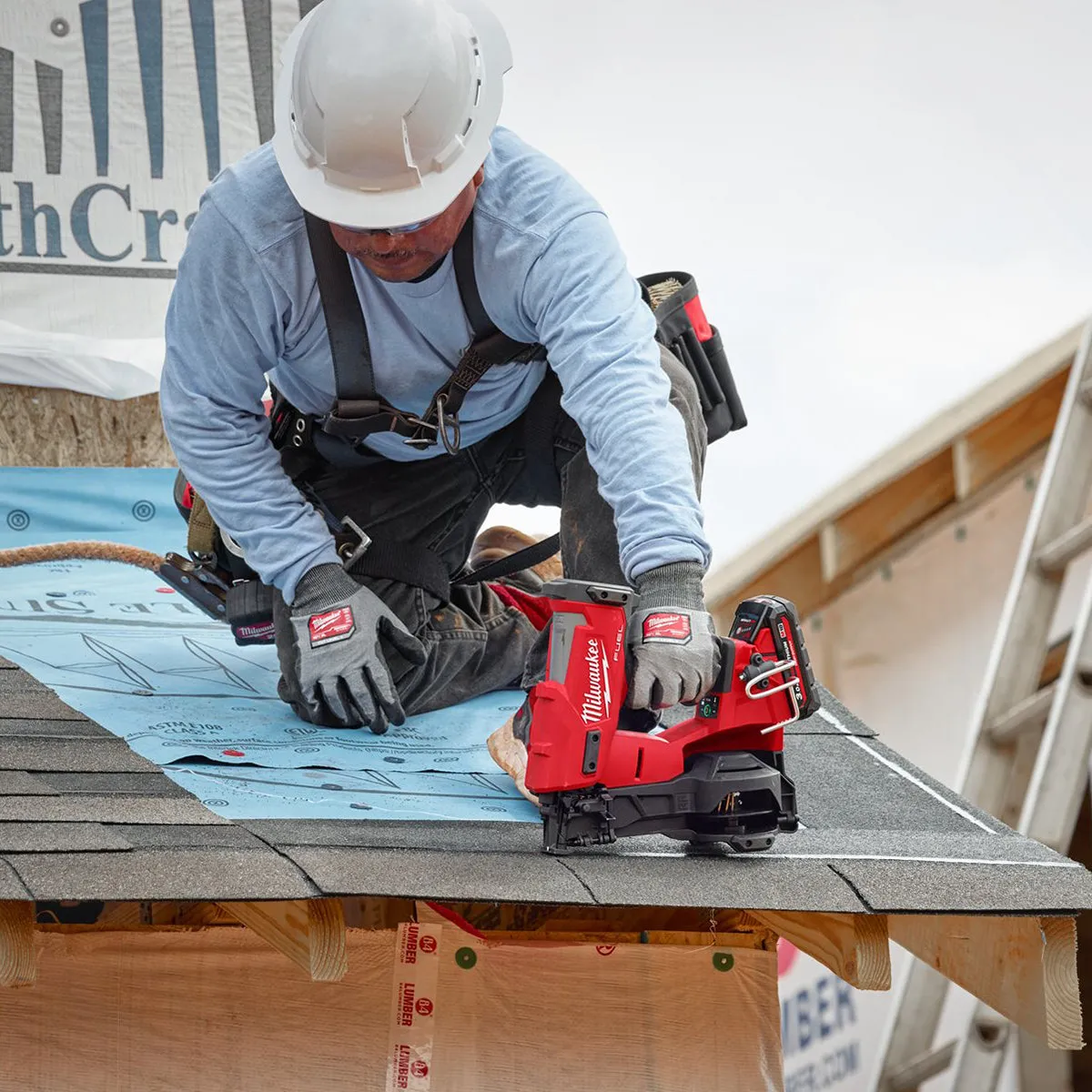 Milwaukee M18FRCN45-0X 18V FUEL Brushless Roofing Coil Nailer with 1 x 5.0Ah Battery Charger & Case