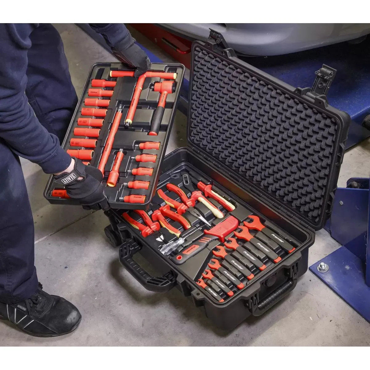 Sealey AK7938 1000V Insulated Tool Kit 3/8Sq Drive 50pc