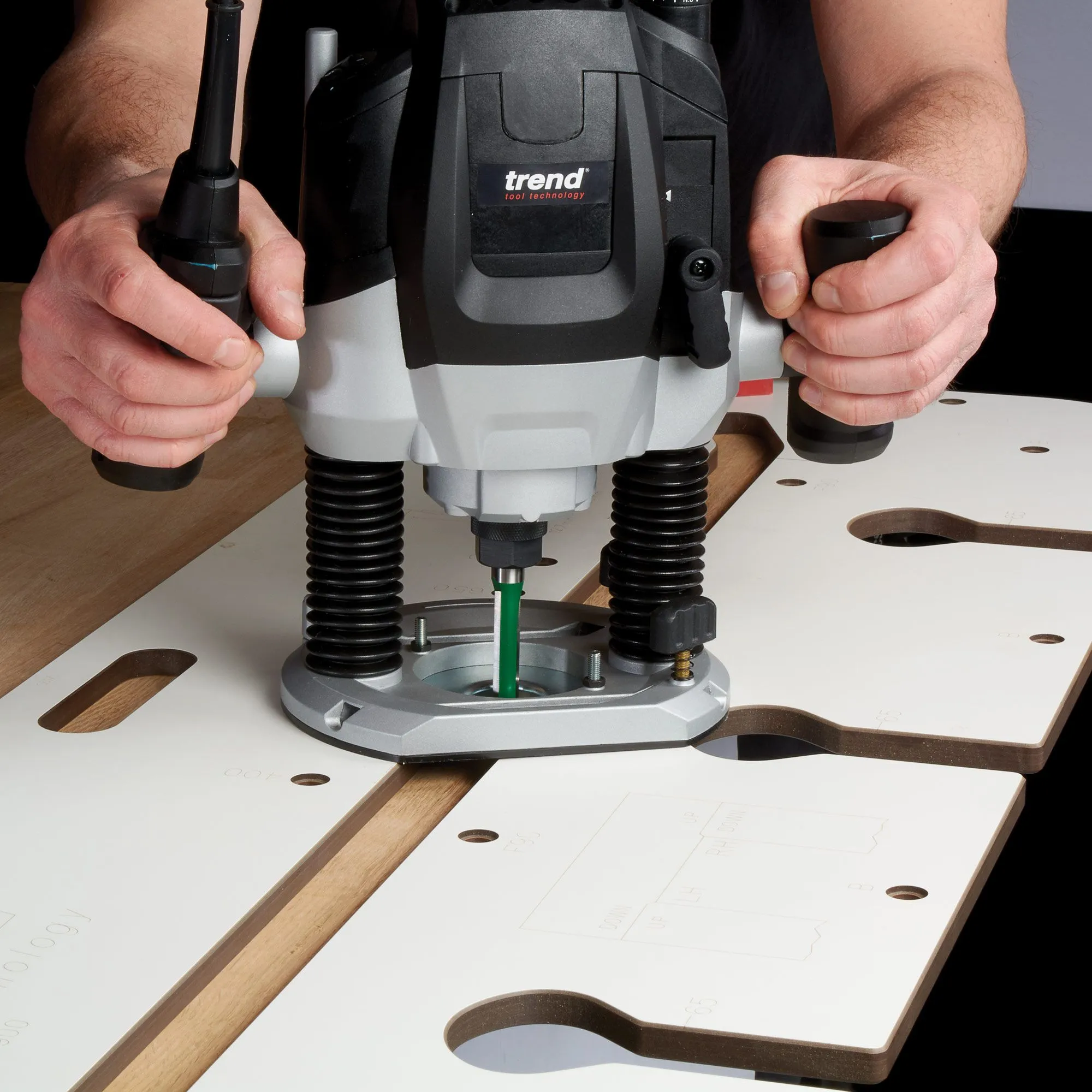 Trend T7EK 1/2 Plunge Router 230V/2100W